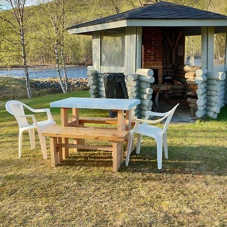 Hotel Vetsikon Leirintaemoekit à Utsjoki Extérieur photo